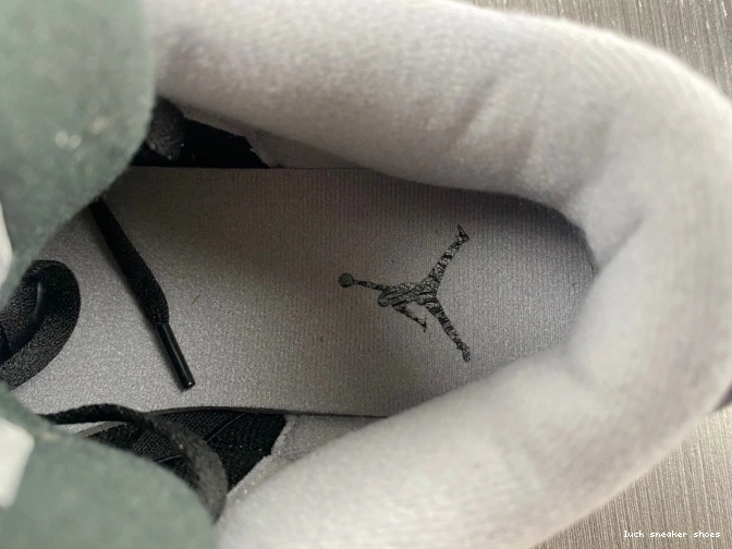 Reps LUCY WMNS 3 Off Jordan Air Noir CK9246-001 0704